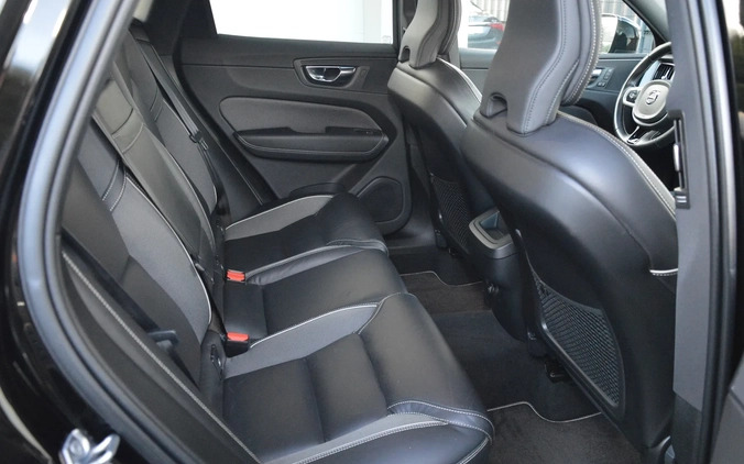 Volvo XC 60 cena 152900 przebieg: 133000, rok produkcji 2019 z Włocławek małe 379